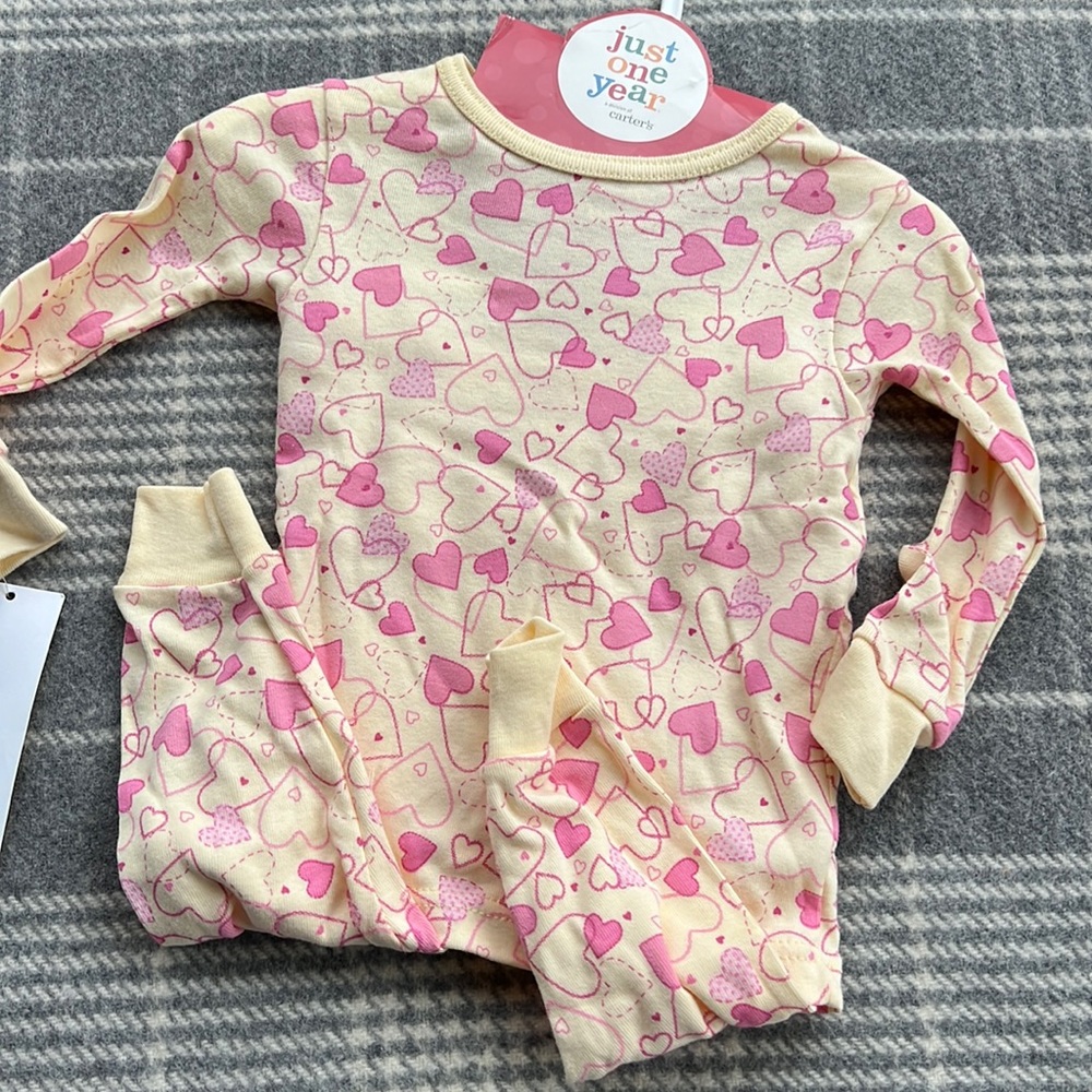 Adorable 12M sleepwear set hearts 💕 pink & light yellow 💕 NWT